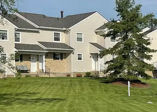 Property at Hunter's Pointe Townhomes - 900 Sturbridge Dr, Medina, OH, 44256, 2 beds, 1.5 baths, [object Object]