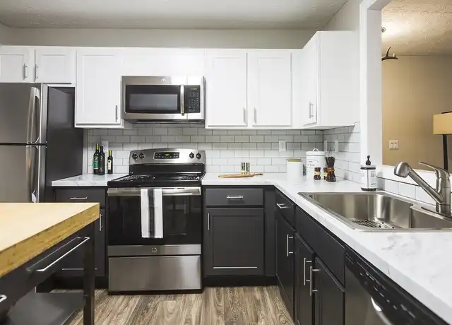 Property at The Overlook Sandy Springs - 7700 Colquitt Rd, Atlanta, GA, 30350, 1 bed, 1-1.5 bath, [object Object]