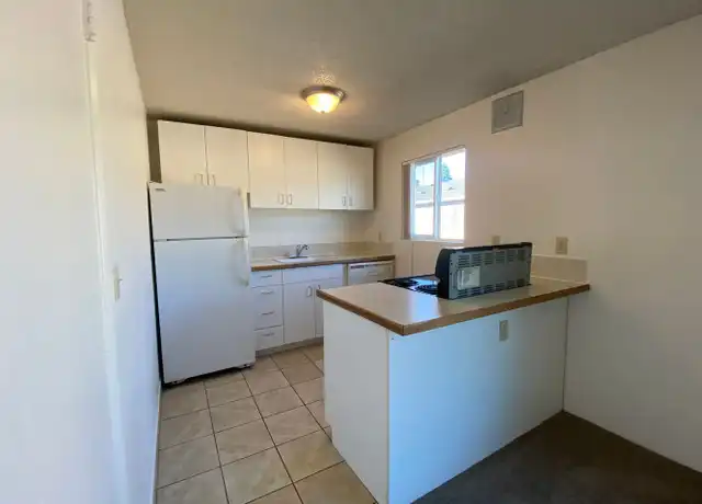 Property at 1300 NE 181st Ave Unit 45, Portland, OR, 97230, 2 beds, 1 bath, [object Object]
