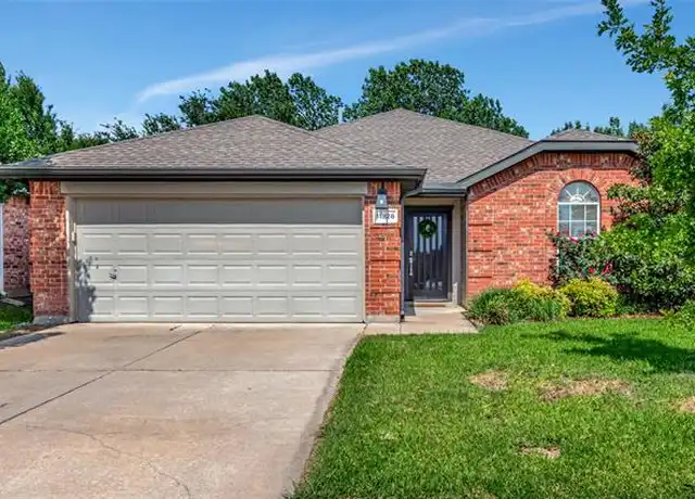 Property at 11828 Hickory Cir, Fort Worth, TX, 76244, 4 beds, 2 baths, [object Object]