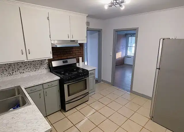 Property at 307 S Yale Ave Unit 307, Tulsa, OK, 74112, 2 beds, 1 bath, [object Object]