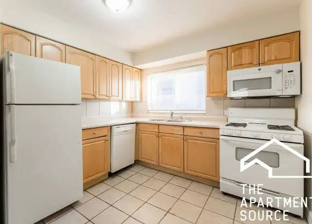 Property at 1528 N Harlem Ave, Oak Park, IL, 60302, 2 beds, 1 bath, [object Object]