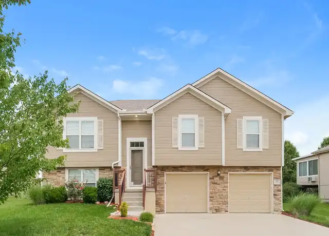 Property at 705 Hibiscus Cir, Belton, MO, 64012, 5 beds, 3 baths, [object Object]