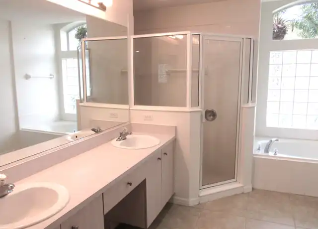 Property at 1875 Creekwater Blvd, Port Orange, FL, 32128, 3 beds, 2 baths, [object Object]