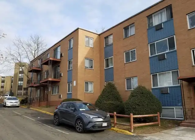 Property at 731 River St, Hyde Park, MA, 02136, 2 beds, 1 bath, [object Object]