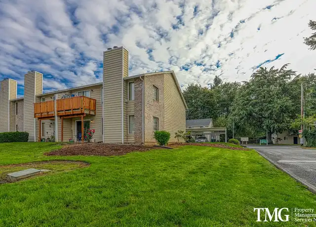 Property at Royal Green Apartments - 3811 NE Royal View Ave, Vancouver, WA, 98662, 2 beds, 1 bath, [object Object]