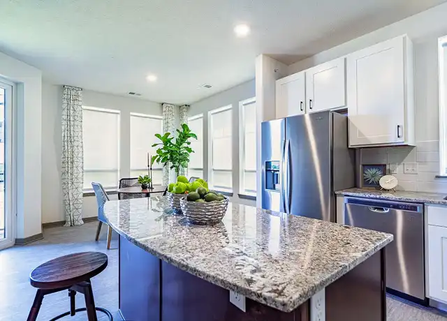 Property at Park125 - 12500 W Dodge Rd, Omaha, NE, 68154, 1-2 bed, 1-2 bath, [object Object]