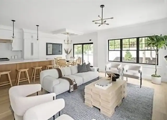Property at 453 Albemarle Rd Unit 453, Newton, MA, 02460, 4 beds, 4.5 baths, [object Object]