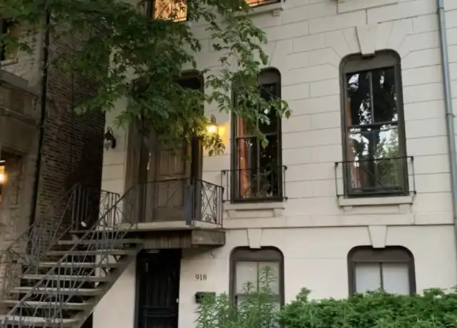 Property at 918 W Fullerton Ave #2, Chicago, IL, 60614, 2 beds, 1 bath, [object Object]