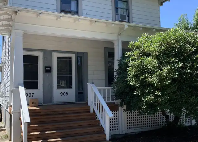 Property at 907 SE 50th Ave, Portland, OR, 97215, 2 beds, 1 bath, [object Object]
