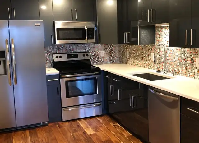 Property at 110 W Florentia St Unit 6, Seattle, WA, 98119, 0 beds, 1 bath, [object Object]
