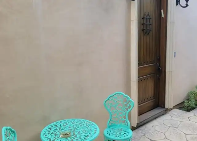 Property at 13802 Erwin St, Van Nuys, CA, 91401, 2 beds, 2 baths, [object Object]
