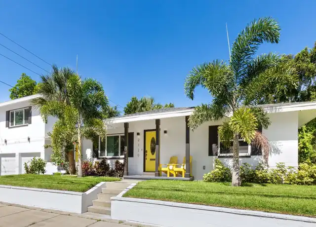Property at 2120 1st St N, St. Petersburg, FL, 33704, 3 beds, 2 baths, [object Object]