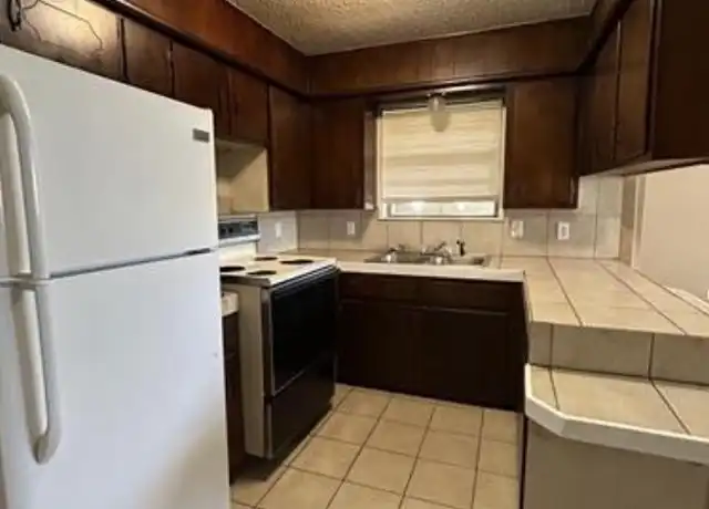 Property at 124 Temple Ave, Lubbock, TX, 79415, 1 bed, 1 bath, [object Object]