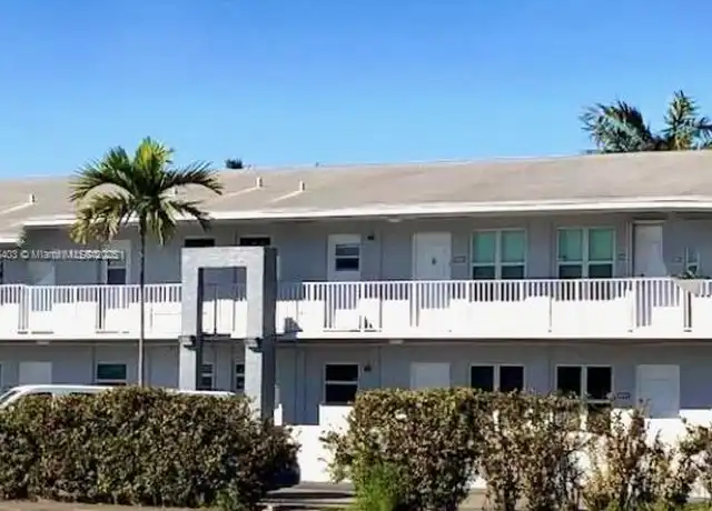 Property at 2225 NE 123rd St #206, North Miami, FL, 33181, 0 beds, 1 bath, [object Object]