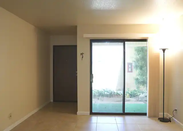 Property at 2812 N Auburn Ct Unit F105, Palm Springs, CA, 92262, 1 bed, 1 bath, [object Object]