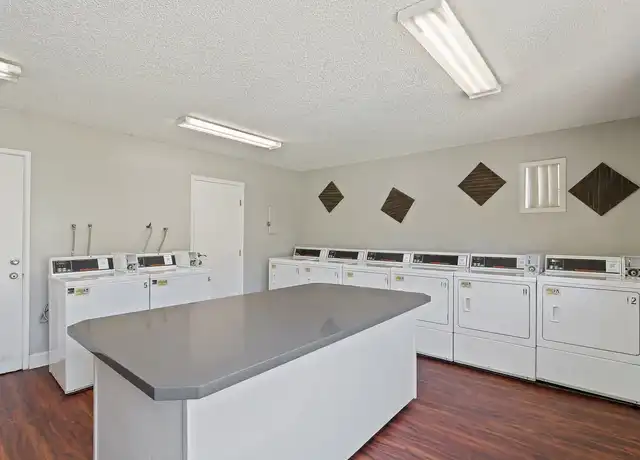 Property at Pickwick Park - 2400 Pickwick Dr, Camarillo, CA, 93010, 2 beds, 1 bath, [object Object]