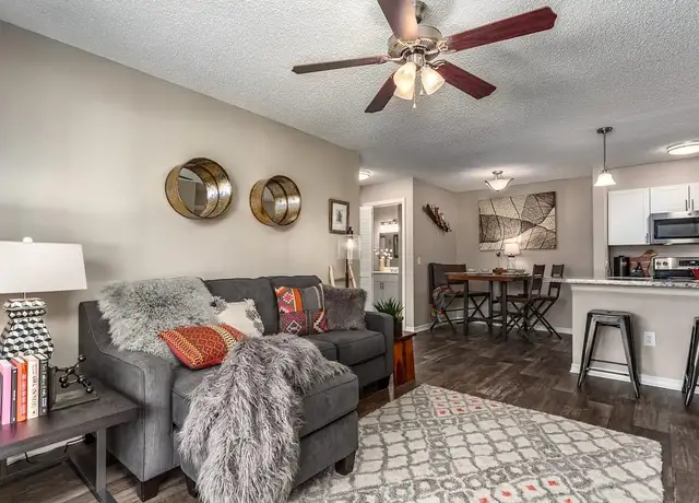Photo of 1420 New Bellevue Ave, Daytona Beach, FL 32114