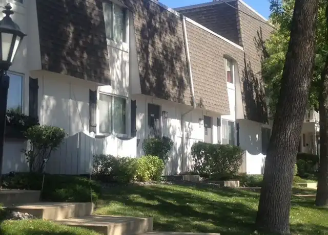 Property at Cottages of Edina - 5180 Lincoln Dr, Edina, MN, 55436, 2 beds, 1 bath, [object Object]