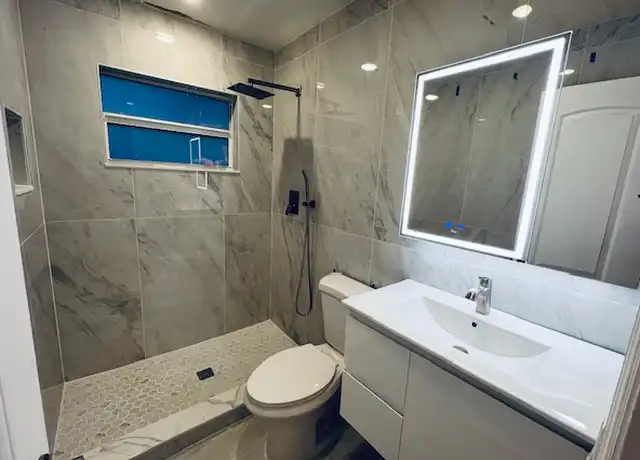 Property at 1739 N 16th Ct Unit 1739, Hollywood, FL, 33020, 2 beds, 1 bath, [object Object]