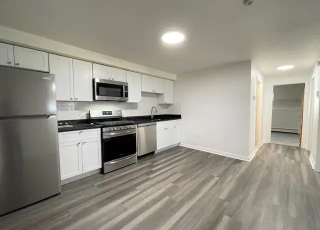 Property at 805 Haverhill St Unit 3-A3, Rowley, MA, 01969, 2 beds, 1 bath, [object Object]