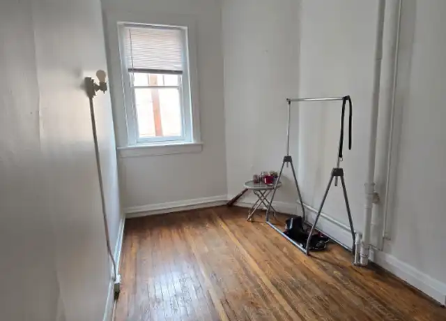 Property at 421 W Grace St Unit 201, Richmond, VA, 23220, 2 beds, 1 bath, [object Object]