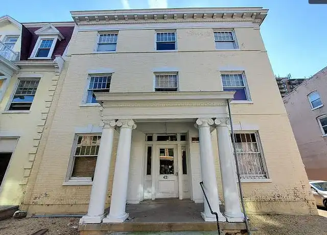 Property at 421 W Grace St Unit 201, Richmond, VA, 23220, 2 beds, 1 bath, [object Object]