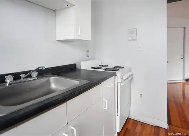 Property at 768 State St Unit 4, New Haven, CT, 06511, 1 bed, 1 bath, [object Object]