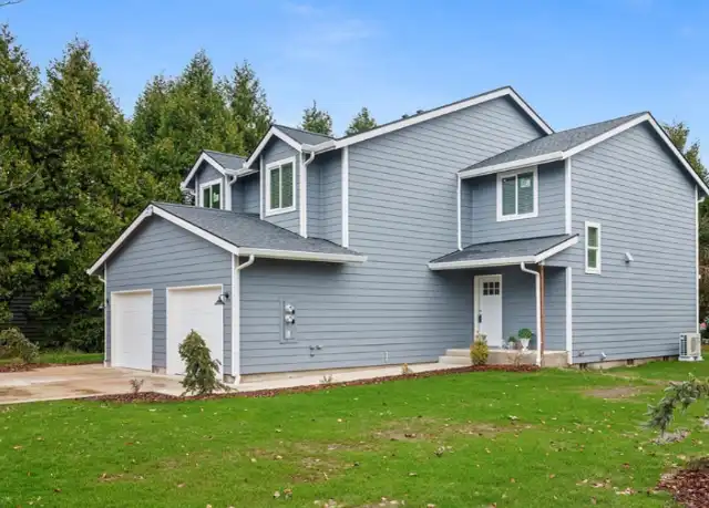 Property at 1114 S Silver St Unit B, Centralia, WA, 98531, 3 beds, 2.5 baths, [object Object]