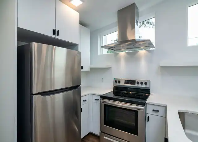 Property at 1430 Bennett Ave Unit 11, Dallas, TX, 75206, 1 bed, 1 bath, [object Object]