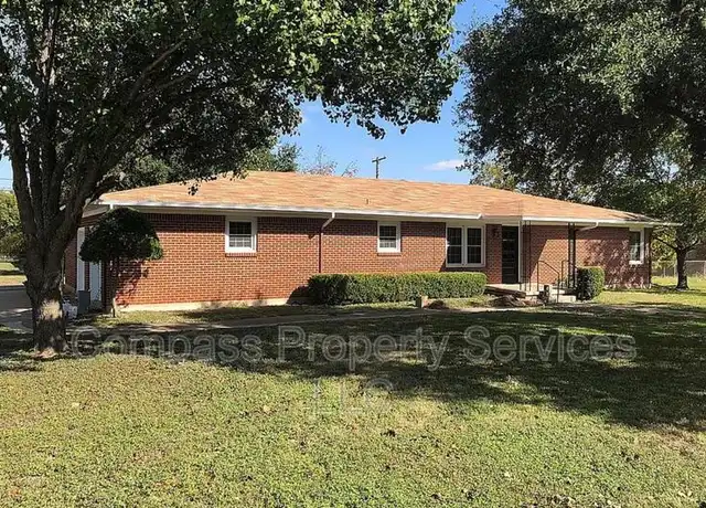 Property at 311 Santa Fe Dr, Woodway, TX, 76712, 3 beds, 2 baths, [object Object]