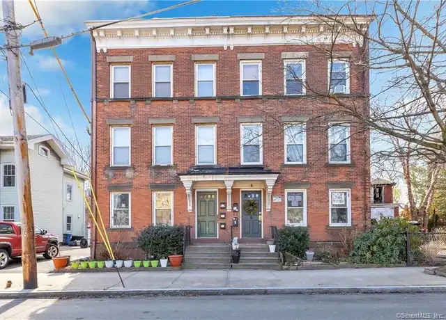 Property at 100 Lyon St, New Haven, CT, 06511, 2 beds, 1 bath, [object Object]