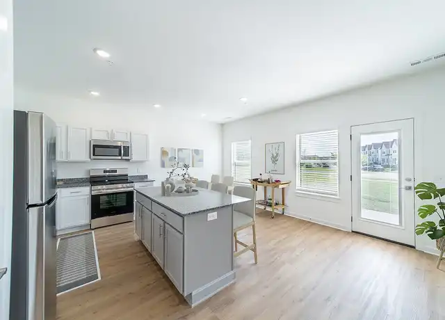 Property at Shadowbrooke Village - 2609 W Olympus Dr, Rogers, AR, 72758, 3 beds, 2.5 baths, [object Object]