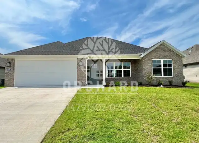 Property at 1806 E Hudson Dr, Siloam Springs, AR, 72761, 3 beds, 2 baths, [object Object]