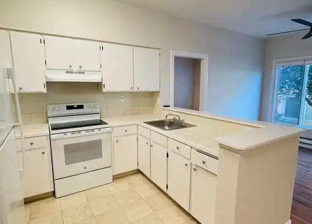 Property at 62 Oakes Blvd Unit 3, San Leandro, CA, 94577, 1 bed, 1 bath, [object Object]