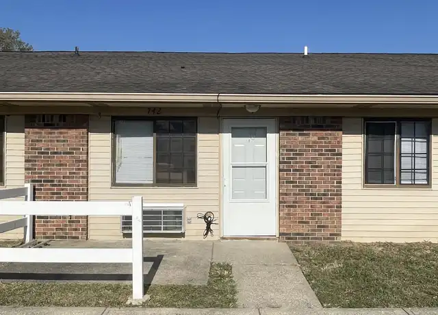 Property at 742 Loews Blvd, Greenwood, IN, 46142, 1 bed, 1 bath, [object Object]
