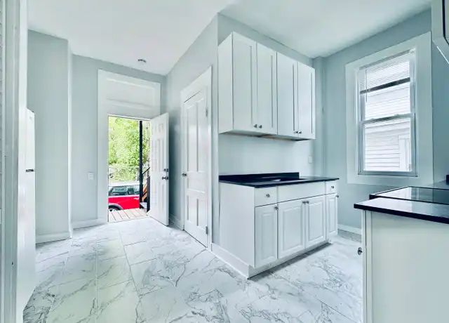 Property at 434 George St Unit 434-3, New Haven, CT, 06511, 0 beds, 1 bath, [object Object]
