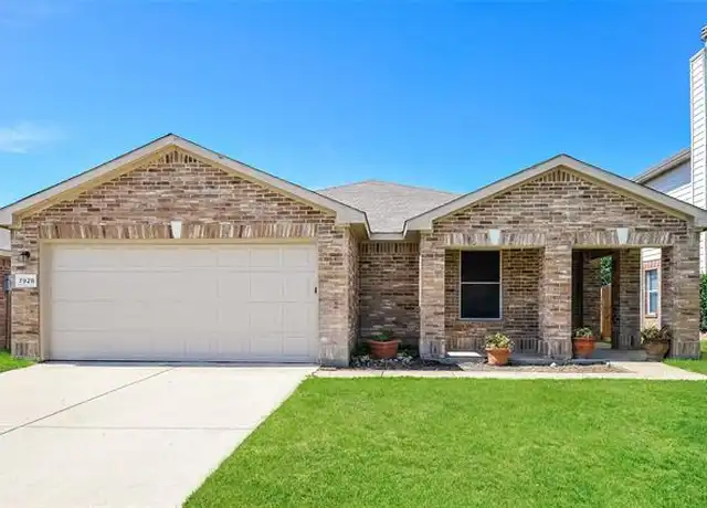 Property at 7928 Hidden Brook Dr, Fort Worth, TX, 76120, 3 beds, 2 baths, [object Object]