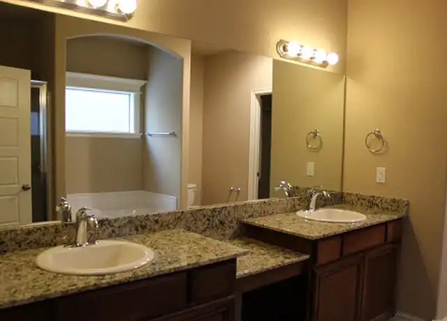 Property at 3304 W Princeton St, Broken Arrow, OK, 74012, 4 beds, 3 baths, [object Object]