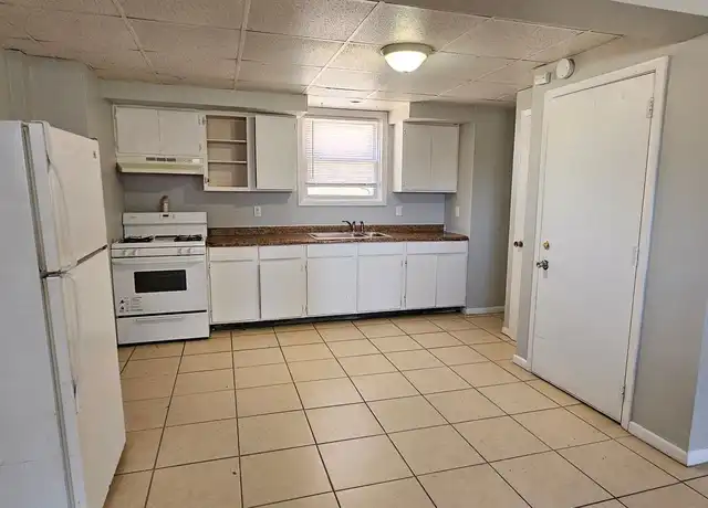Property at 2200 7th Ave Unit 1, Moline, IL, 61265, 1 bed, 1 bath, [object Object]