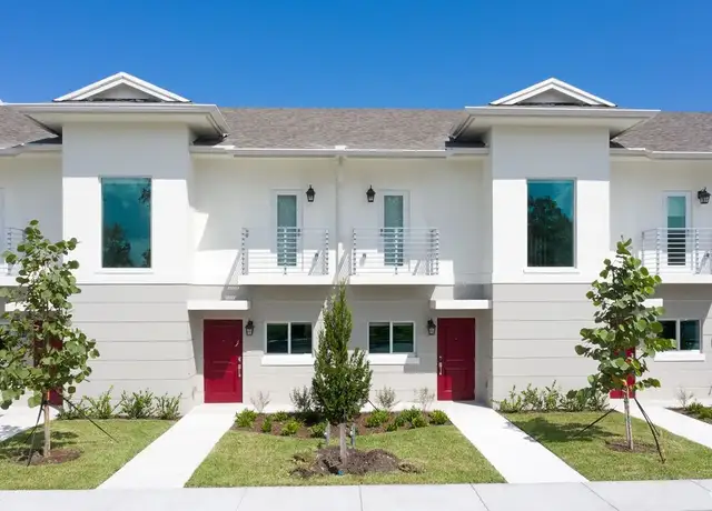 Photo of 3884 Melaleuca Ln, Lake Worth, FL 33461