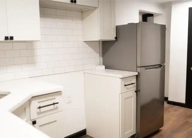 Property at 19408 116th Ave, Saint Albans, NY, 11412, 1 bed, 1 bath, [object Object]