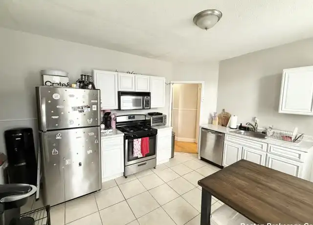 Property at 17 Sachem St, Boston, MA, 02120, 4 beds, 1 bath, [object Object]