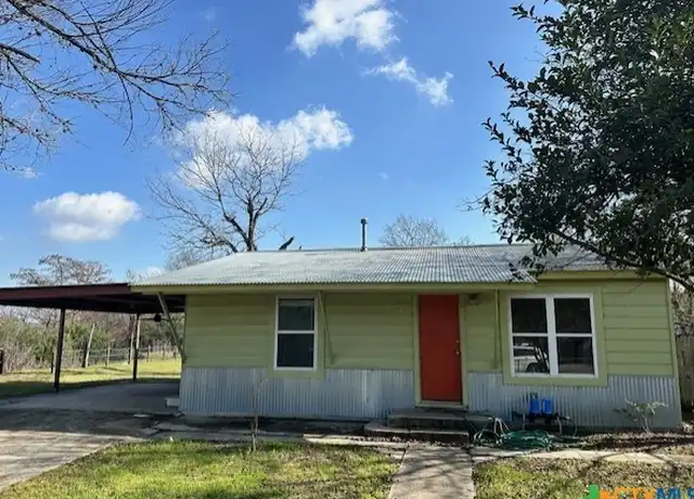 Property at 480 Comanche St, New Braunfels, TX, 78130, 2 beds, 1 bath, [object Object]