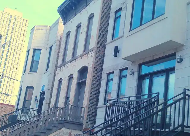 Property at 421 W Armitage Ave, Chicago, IL, 60614, 2 beds, 1 bath, [object Object]