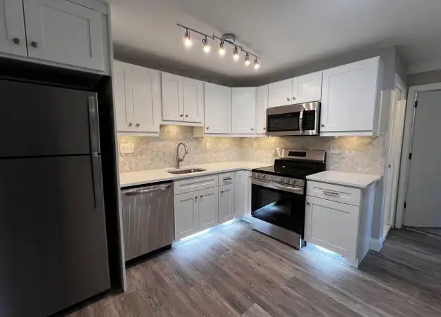 Property at 501 Lawrence Rd Unit B1, Broomall, PA, 19008, 3 beds, 1 bath, [object Object]