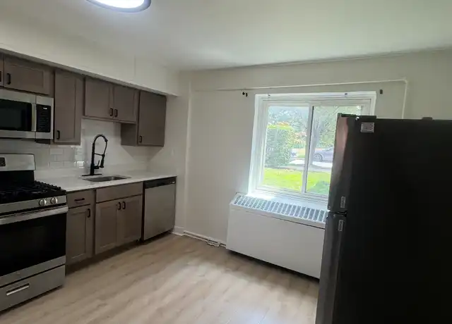 Property at 2209 169th St Unit 27b, Hammond, IN, 46323, 0 beds, 1 bath, [object Object]