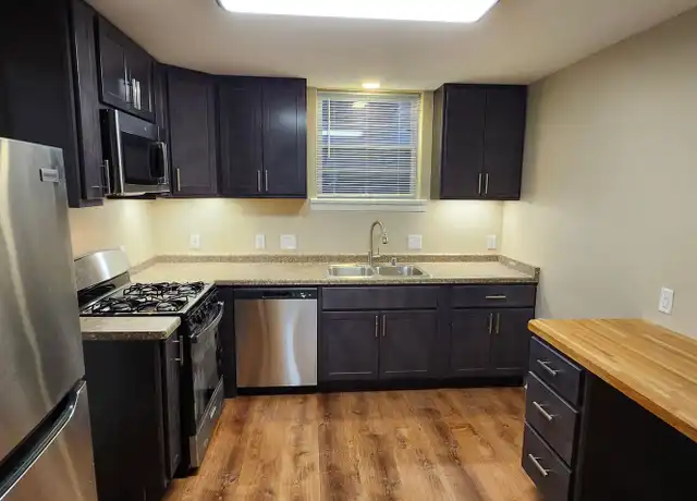 Property at 301 N 5th St Unit 2, Madison, WI, 53704, 2 beds, 1 bath, [object Object]