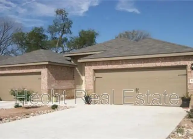 Property at 2554 Pahmeyer Rd, New Braunfels, TX, 78130, 3 beds, 2 baths, [object Object]