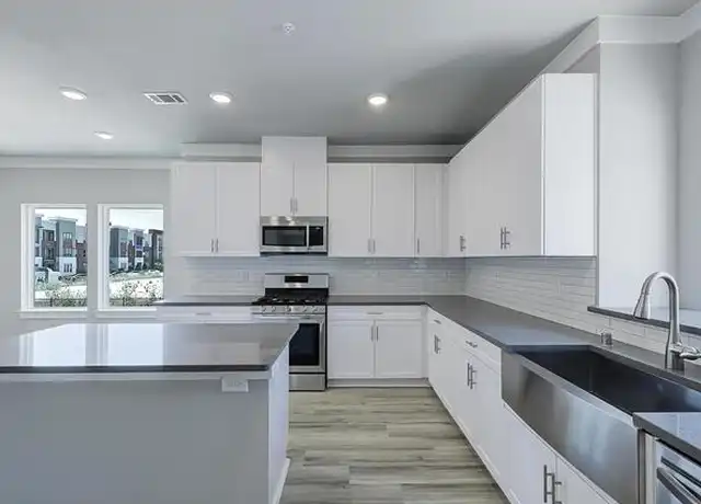 Property at 3348 Santee St, Plano, TX, 75074, 3 beds, 3.5 baths, [object Object]